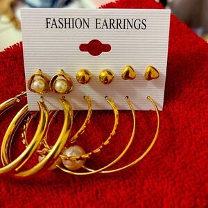 Elegant Gold and Pearl Earring Set